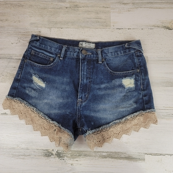 Free‎ People Jean Shorts - Picture 1 of 6